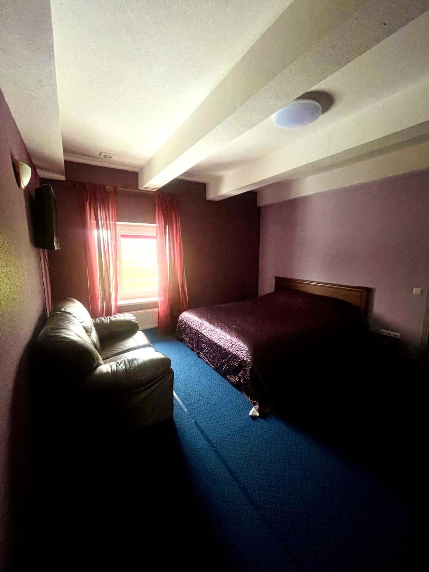 Viesu Nams “Dimantu Ferma” Hotel Ikšķile Exterior foto